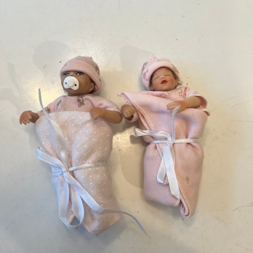 Ashton Drake Handful In other Ashton Drake Dolls